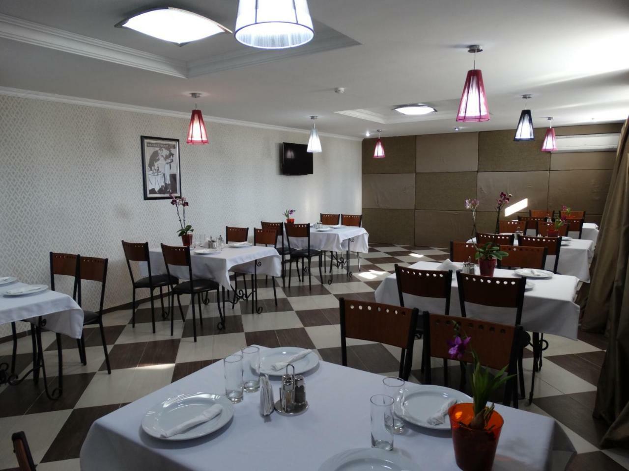 Hotel Laeti-Zhaiyk Atyrau Exterior photo